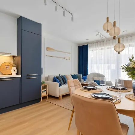 Luxury With Balcony By Renters