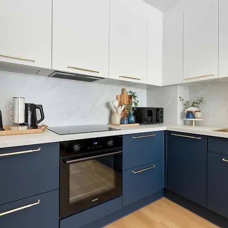 Appartamento Luxury With Balcony By Renters *