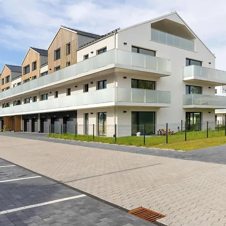 Luxury With Balcony By Renters